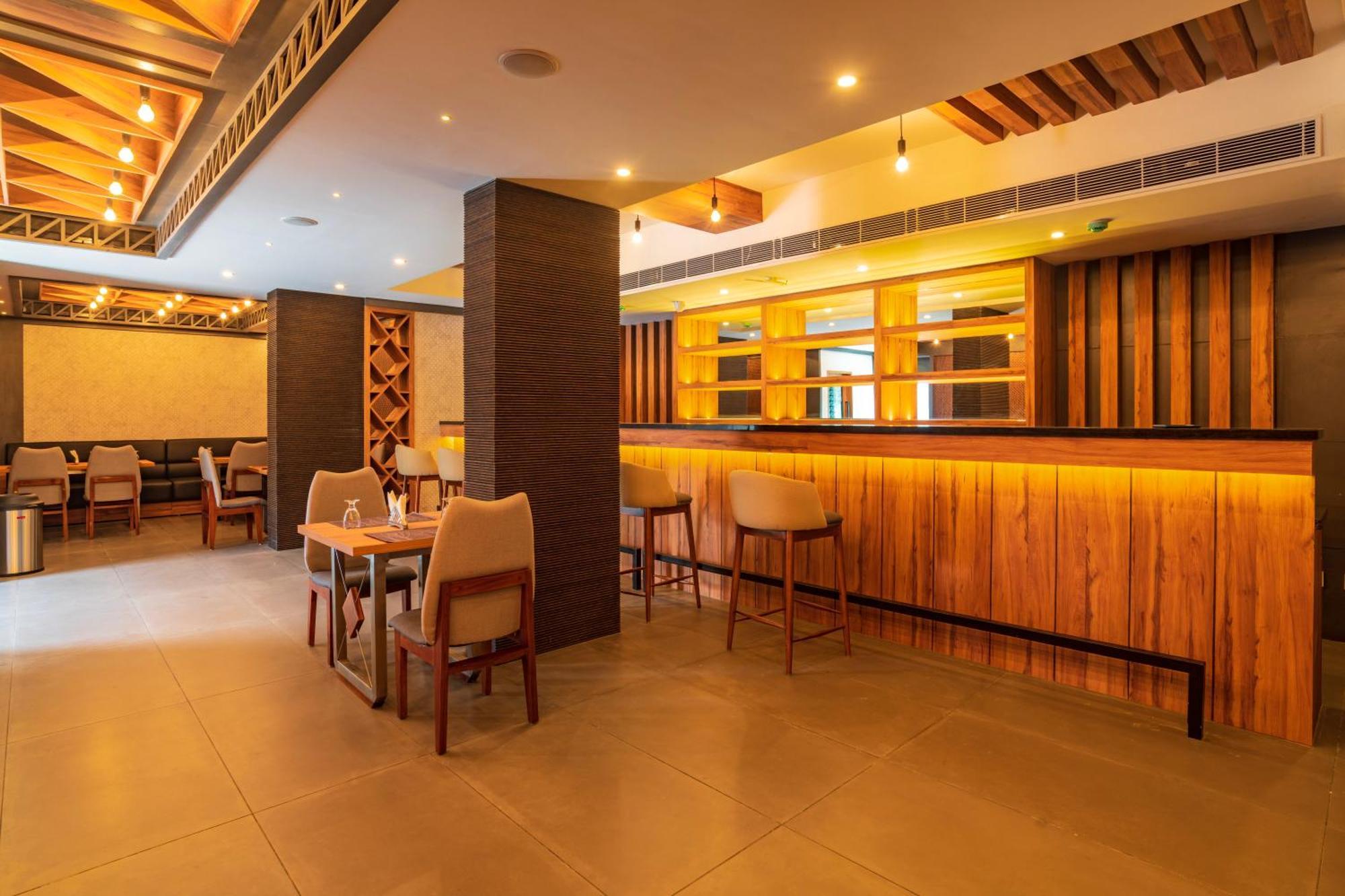 Classic Regency Alappuzha Exterior photo