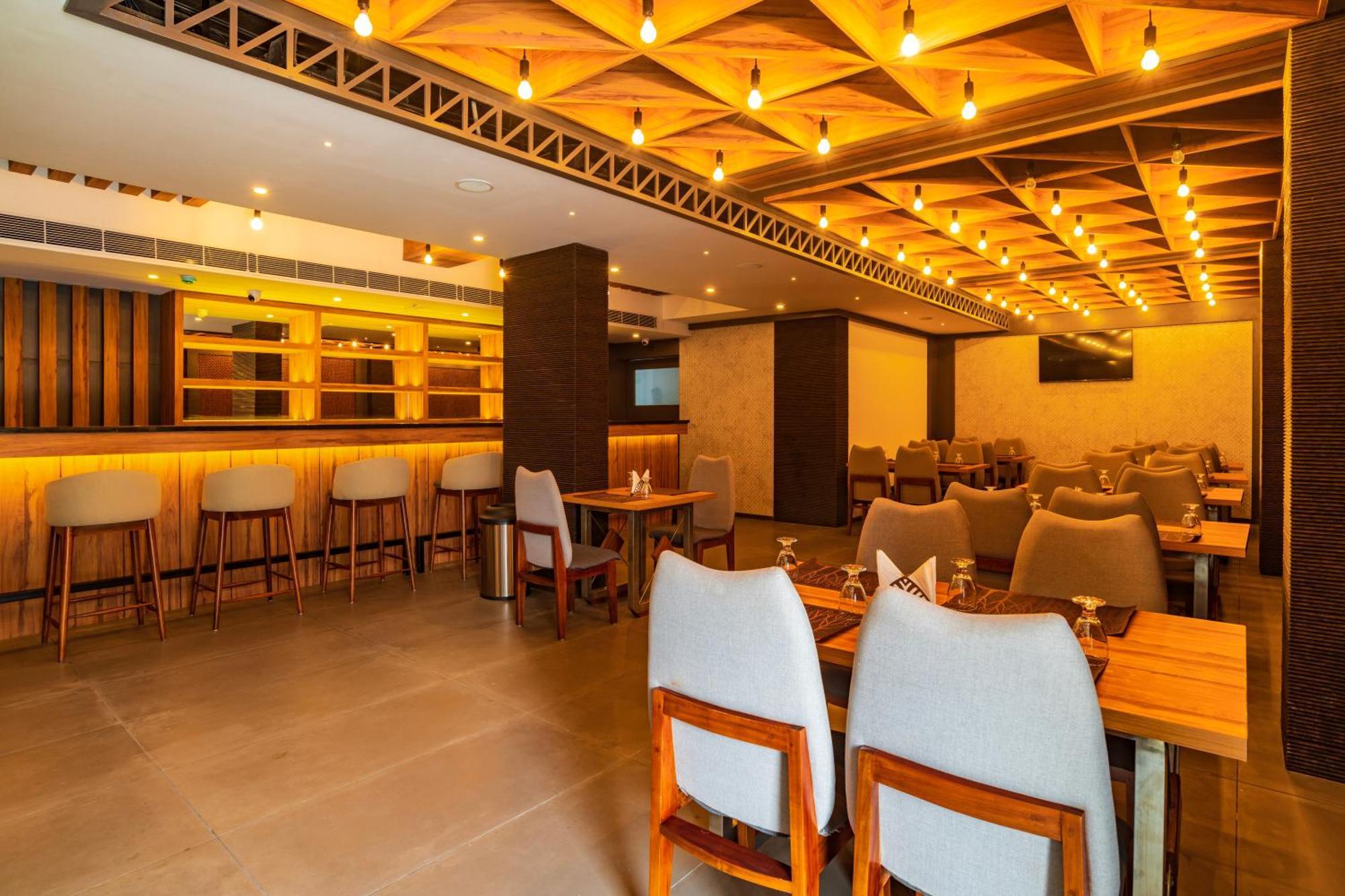 Classic Regency Alappuzha Exterior photo