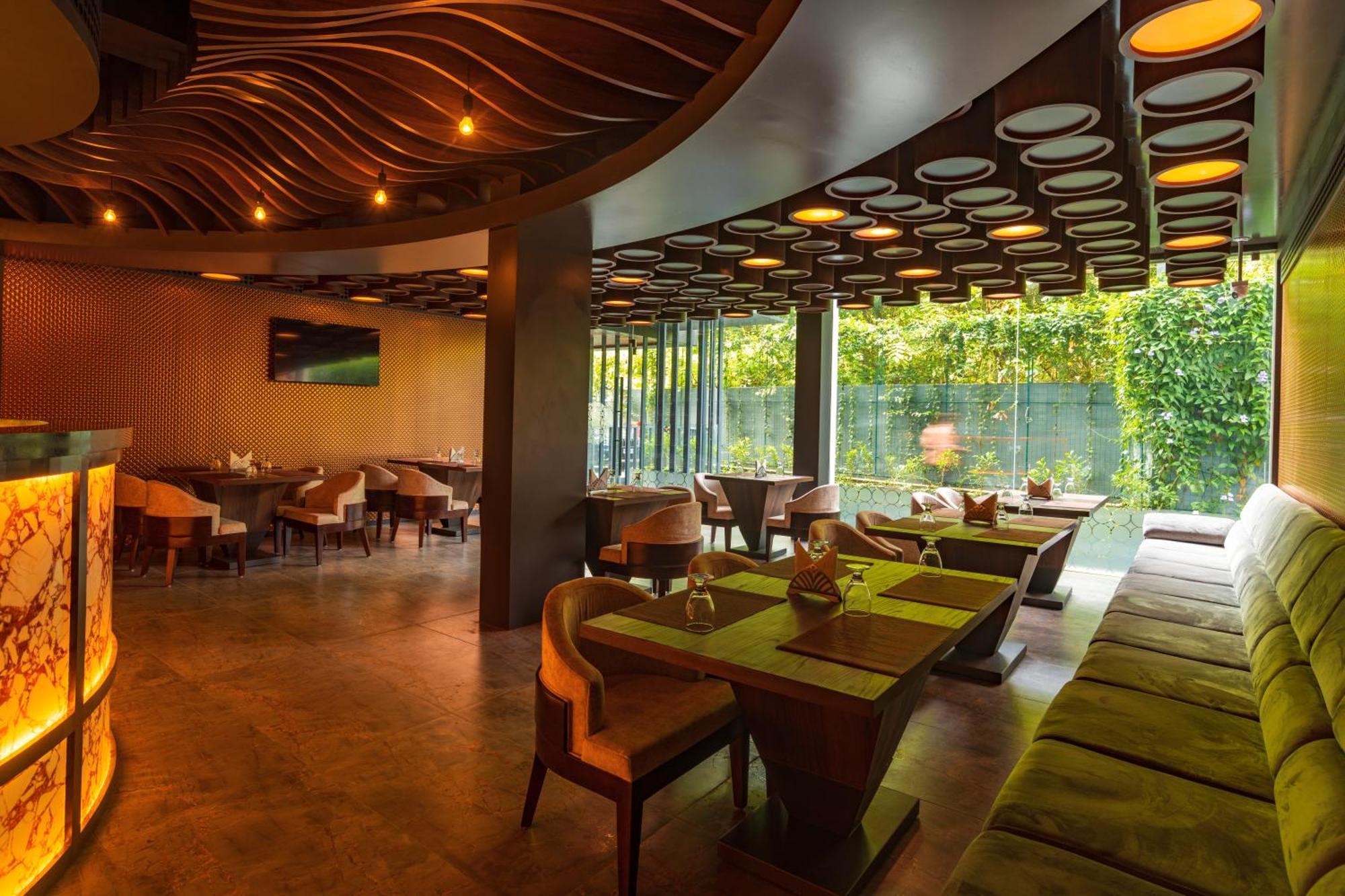 Classic Regency Alappuzha Exterior photo
