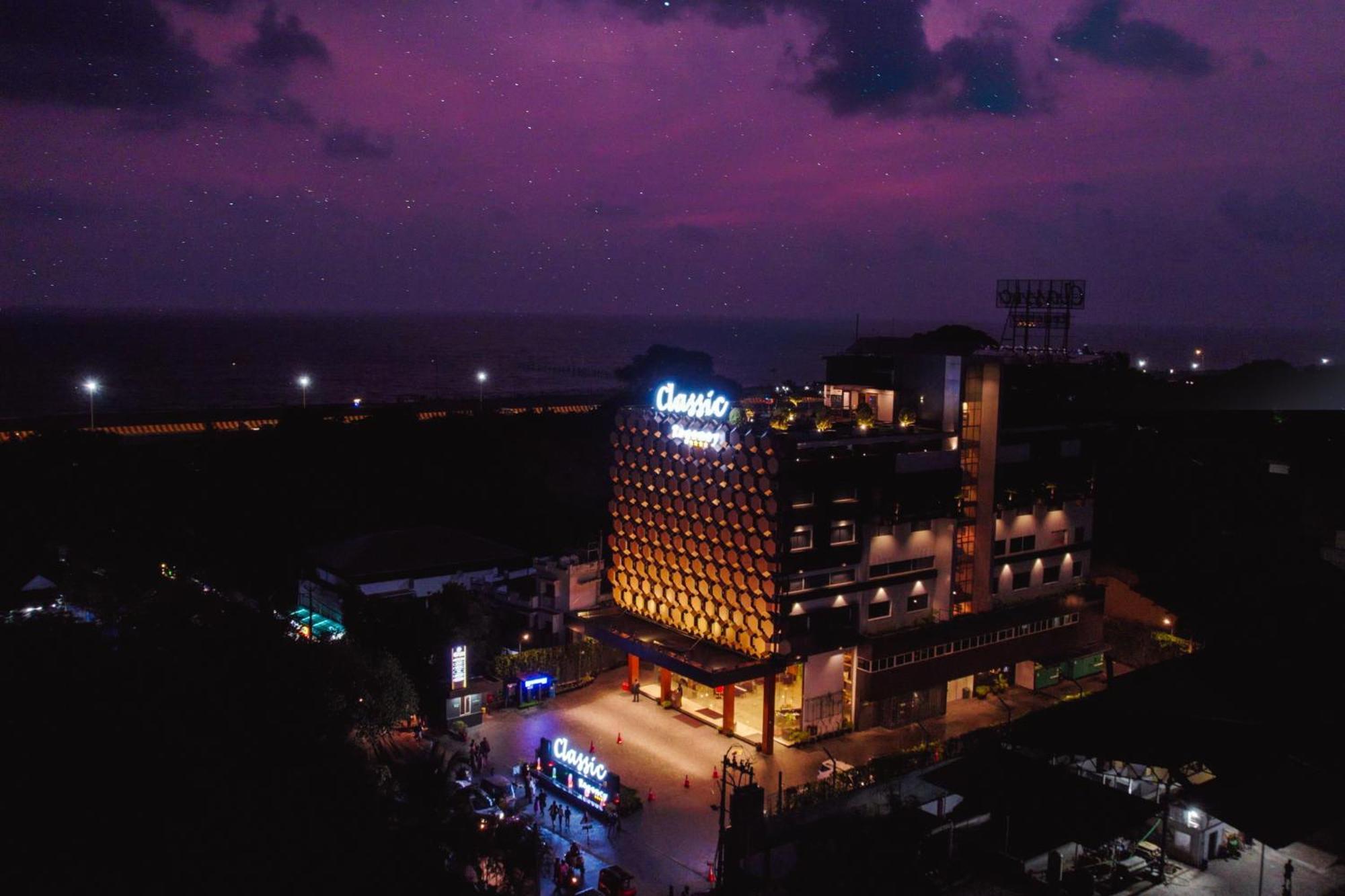 Classic Regency Alappuzha Exterior photo